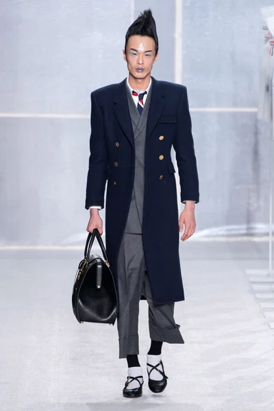Look 12